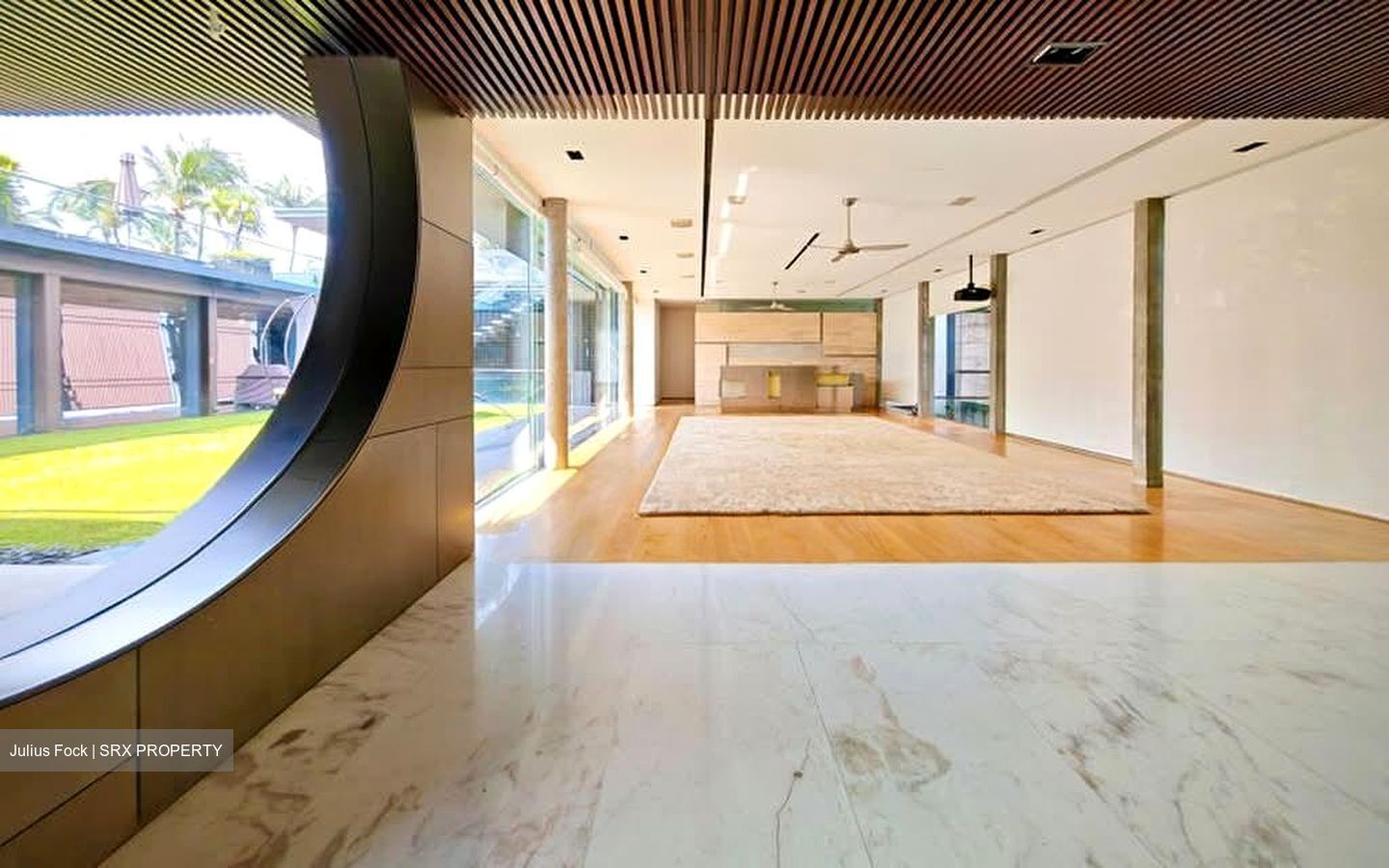 Ocean Drive (D4), Detached #586169631